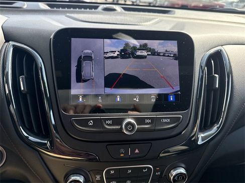 Used 2022 Chevrolet Equinox RS w/ RS Leather Package image 15