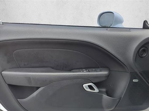 Used 2018 Dodge Challenger SXT Plus image 7