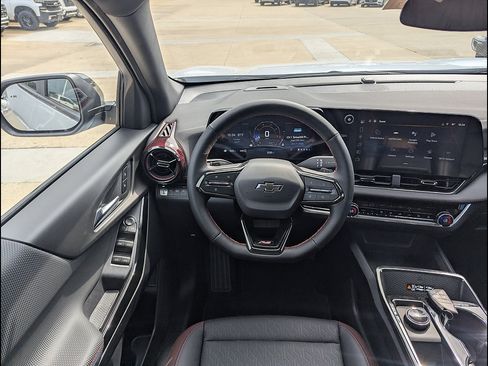 New 2026 Chevrolet Equinox RS AWD/4WD image 3