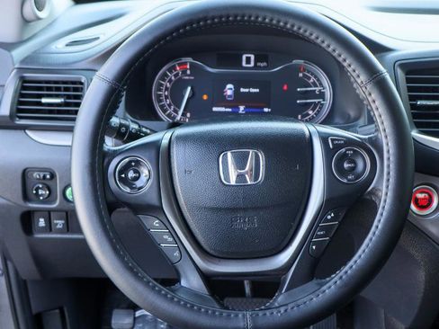 Used 2019 Honda Ridgeline RTL image 16