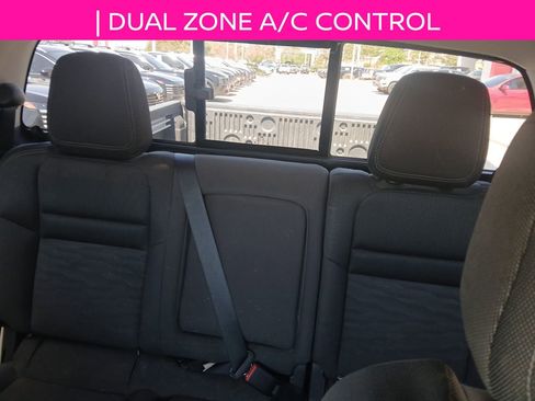 Used 2024 Nissan Frontier SV w/ SV Convenience Package image 18