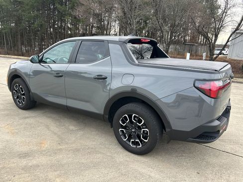 Used 2023 Hyundai Santa Cruz SEL image 3