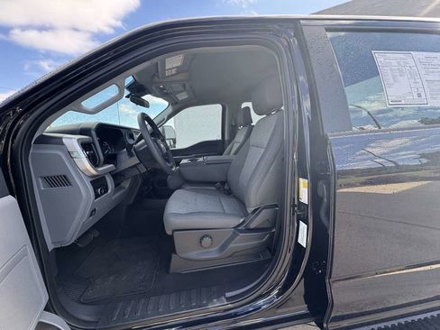 Used 2024 Ford F250 XL w/ STX Appearance Package image 8