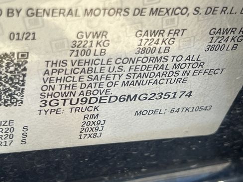 Used 2021 GMC Sierra 1500 SLT AWD/4WD image 12