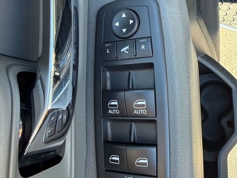 Used 2017 RAM 1500 Big Horn image 13