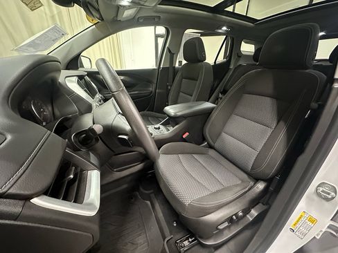 Certified 2023 GMC Terrain SLE w/ Driver Convenience Package image 24