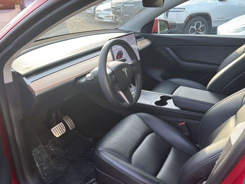 Used 2022 Tesla Model Y Performance AWD/4WD image 12