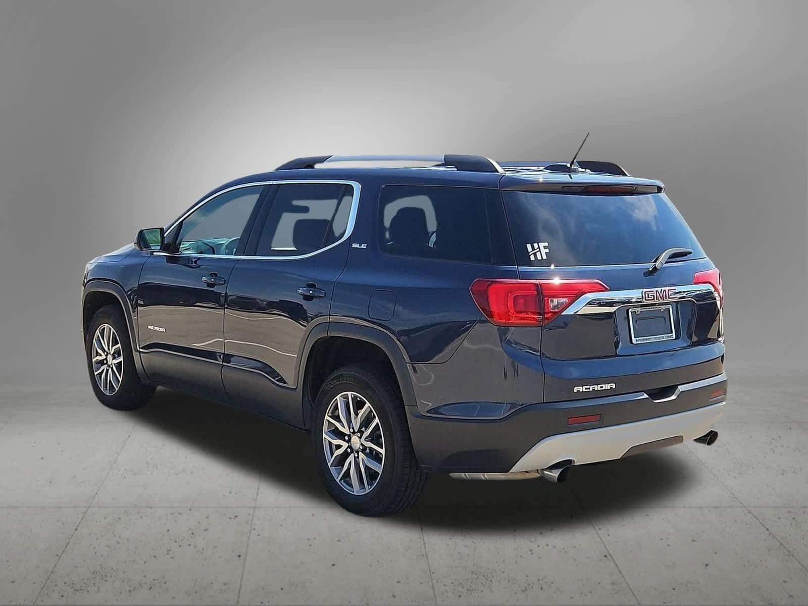 Used 2018 GMC Acadia SLE w/ Driver Alert Package I FWD image 4