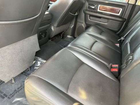 Used 2012 RAM 2500 Laramie w/ Cold Weather Group image 32