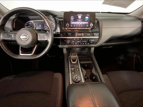Used 2025 Nissan Pathfinder SV AWD/4WD image 15