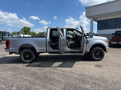 Used 2020 Ford F250 XLT w/ Tremor Off-Road Package AWD/4WD image 8