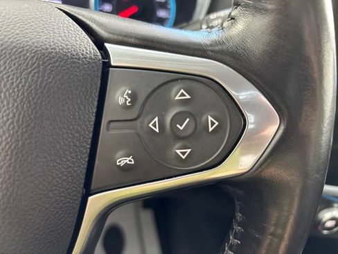 Used 2020 Chevrolet Traverse LT w/ LT Premium Package AWD/4WD image 7