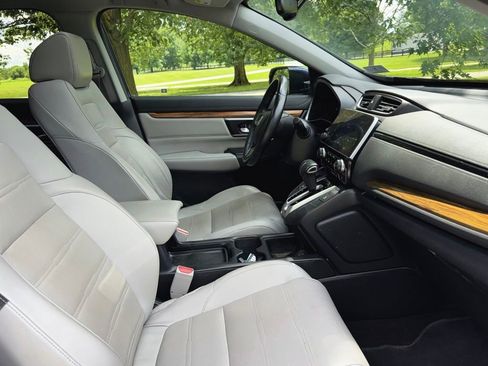 Used 2017 Honda CR-V Touring image 32