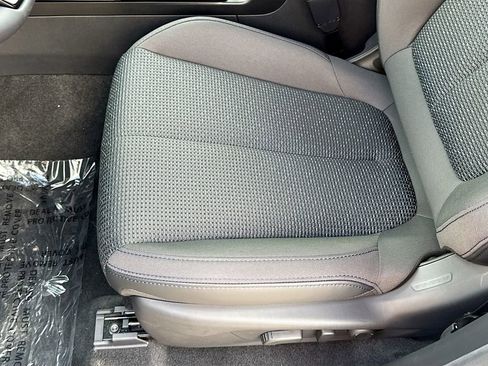 New 2026 Subaru Forester Premium AWD/4WD image 17