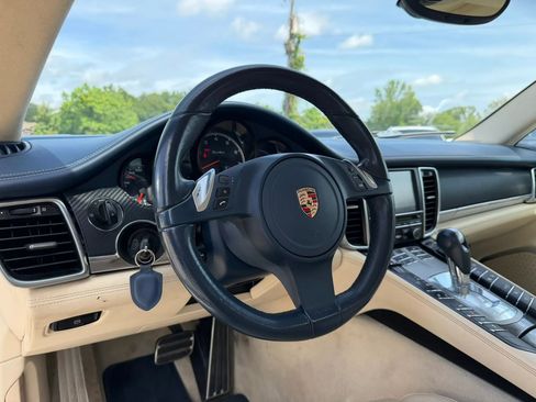 Used 2010 Porsche Panamera Turbo AWD/4WD image 10