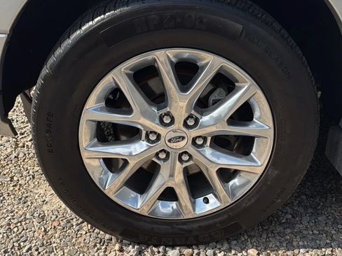 Used 2016 Ford Expedition Limited AWD/4WD image 43