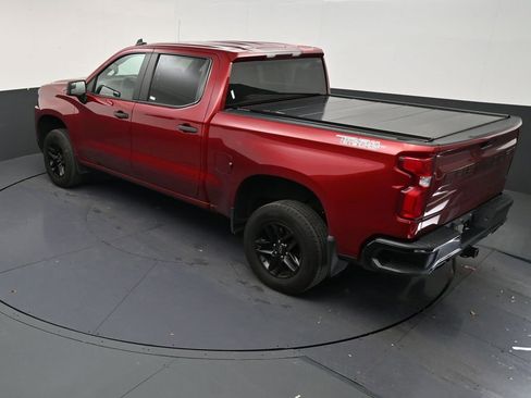 Used 2021 Chevrolet Silverado 1500 Custom Trail Boss AWD/4WD image 14