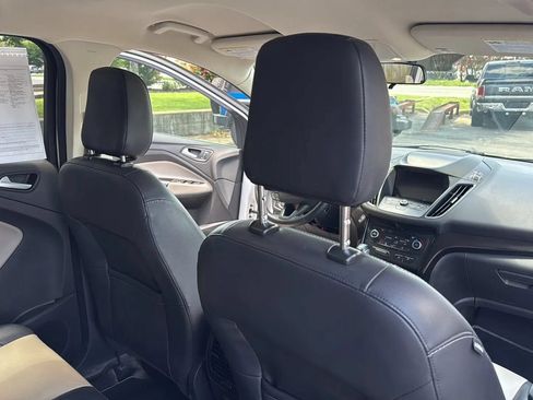 Used 2019 Ford Escape SEL AWD/4WD image 14
