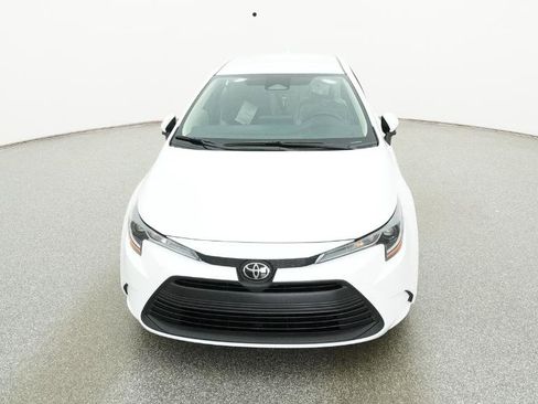 New 2026 Toyota Corolla LE image 2