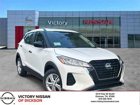 New 2025 Nissan Kicks Play S image 1