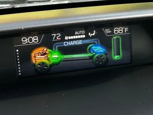 Used 2019 Subaru Crosstrek Hybrid w/ Moonroof Package w/Navigation AWD/4WD image 34