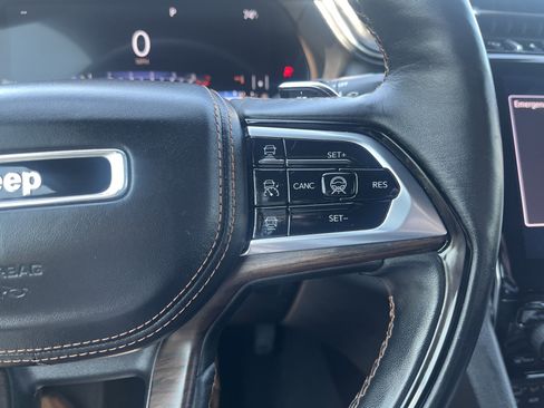 Used 2021 Jeep Grand Cherokee L Summit w/ Luxury Tech Group V image 26