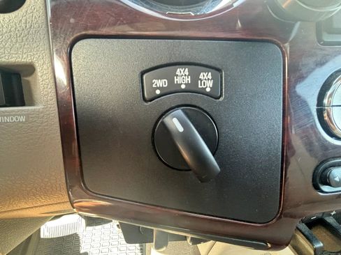 Used 2010 Ford F250 Lariat AWD/4WD image 19