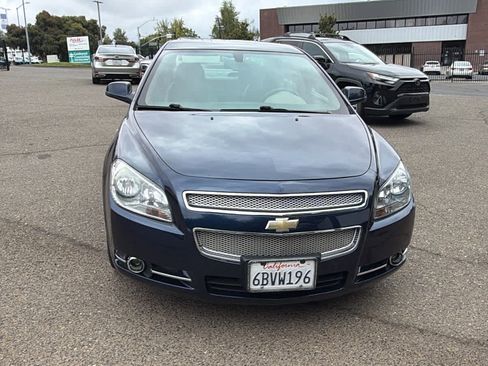 Used 2008 Chevrolet Malibu LTZ FWD image 2
