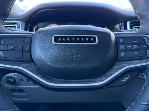 Used 2022 Jeep Wagoneer Series III w/ Convenience Group I image 27