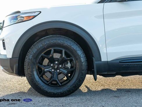 Used 2023 Ford Explorer Timberline image 11