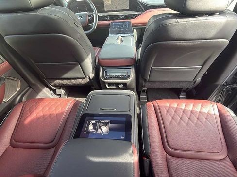 Certified 2025 INFINITI QX80 Autograph image 29