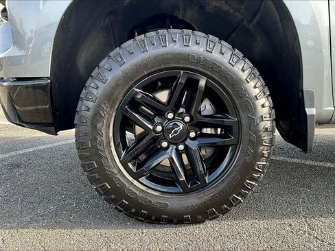 Used 2023 Chevrolet Silverado 1500 Custom Trail Boss image 9