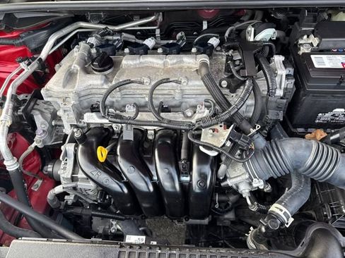 Used 2021 Toyota Corolla LE image 42