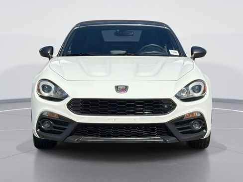Used 2019 FIAT 124 Spider Abarth RWD image 2
