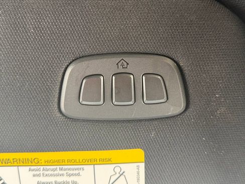 Used 2022 Ford F250 Lariat w/ Black Appearance Package image 36