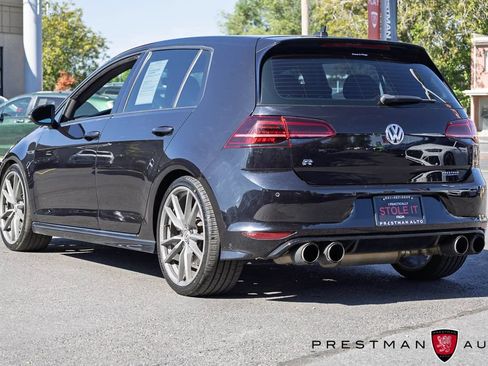 Used 2017 Volkswagen Golf R 4-Door AWD/4WD image 15