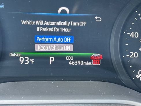 Used 2025 Toyota Sienna XLE FWD image 18