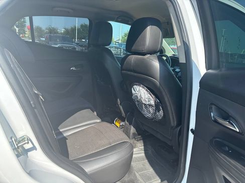 Used 2019 Buick Encore Sport Touring FWD image 16
