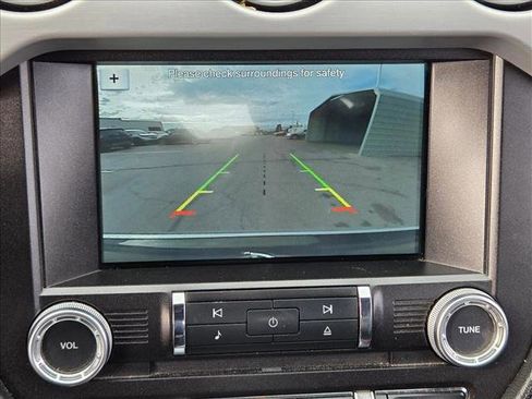 Used 2017 Ford Mustang Premium image 12