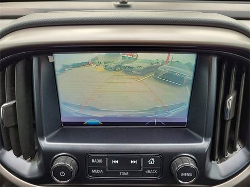 Used 2018 Chevrolet Colorado Z71 image 26