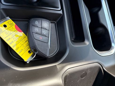 Used 2024 Chevrolet Silverado 1500 LTZ image 36