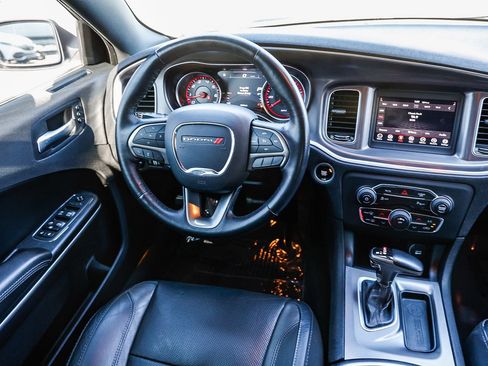 Used 2019 Dodge Charger SXT w/ Leather Interior Group image 14