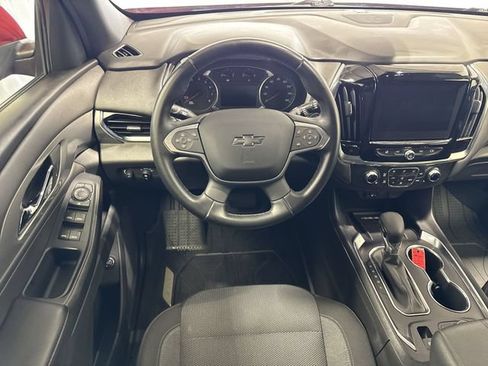 Used 2023 Chevrolet Traverse LT FWD image 15