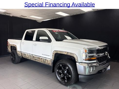 Used 2018 Chevrolet Silverado 1500 LT w/ LT Eassist Package AWD/4WD image 1