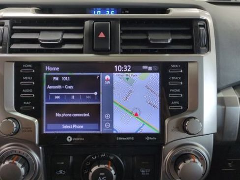 Used 2022 Toyota 4Runner SR5 Premium w/ Moonroof Package AWD/4WD image 11