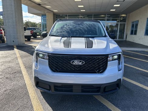 New 2025 Ford Maverick Lariat w/ Black Appearance Package image 2