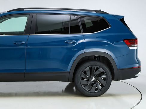 New 2026 Volkswagen Atlas SE image 43