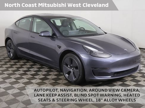Used 2023 Tesla Model 3 Standard Range image 1
