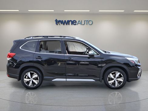 Used 2021 Subaru Forester Touring AWD/4WD image 8