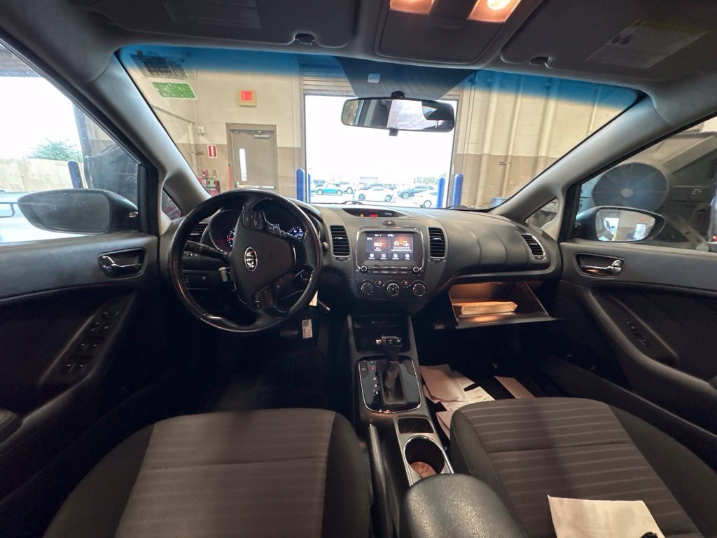 Used 2017 Kia Forte S FWD image 14